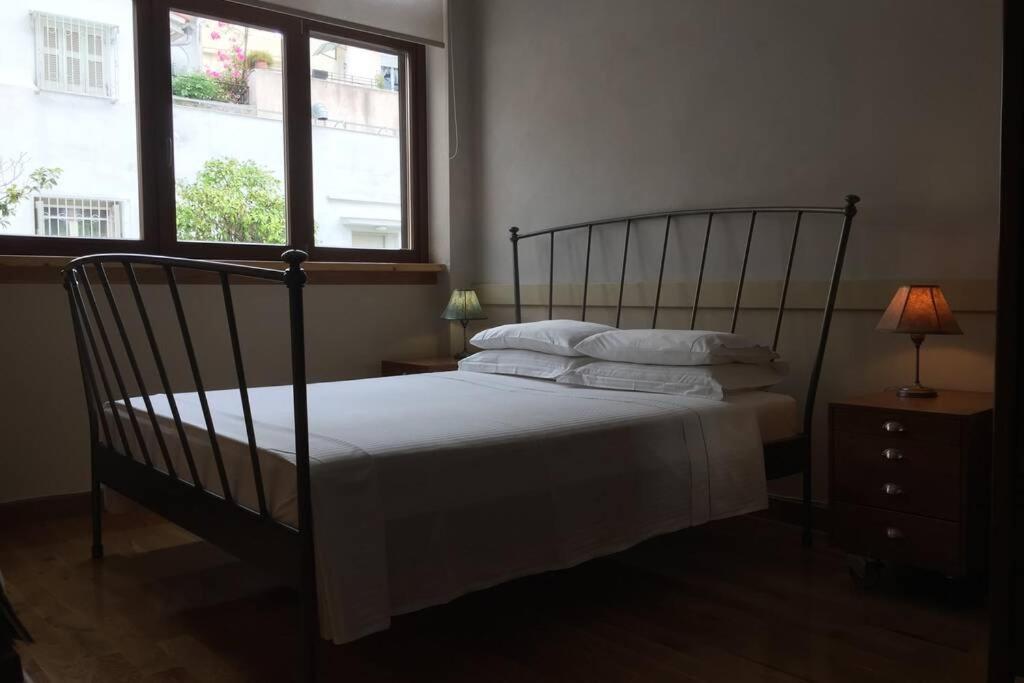 Unique - Spacious Studio With Rooftop / Thissio Atenas Exterior foto